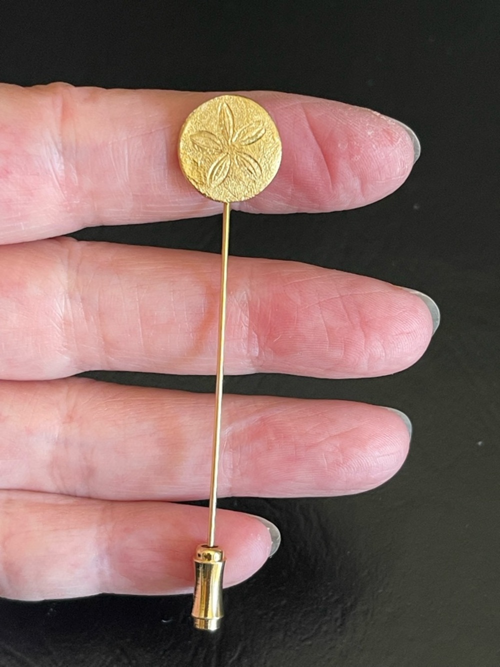 Vintage crown Trifari gold tone Sand Dollar Stick Pin Lapel Pin